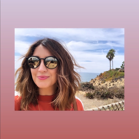 Meet your Posher, Tana - Picture 1 of 1